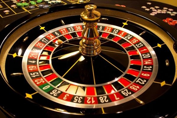 Strategizing for Success: Maximizing Wins in Online Casino Games like Slots and Roulette